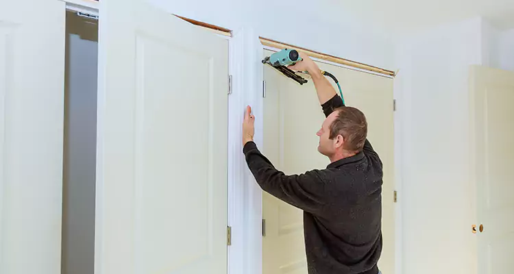 Top Rated Door Fixing ServiceFixing Garage Door Track in Palm Coast, FL